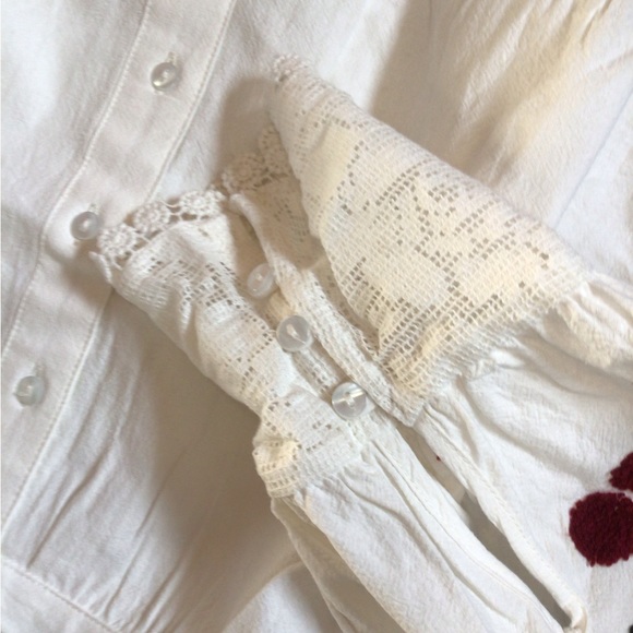 1 left! Rare Free People cropped Embroidered blouse - Picture 6 of 11